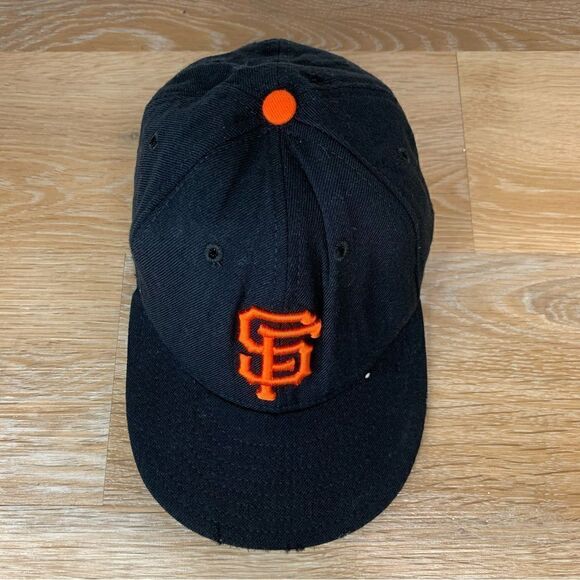 New Era Vintage Distressed 100% Wool San Francisco Giants Fitted Hat - Picture 2 of 11